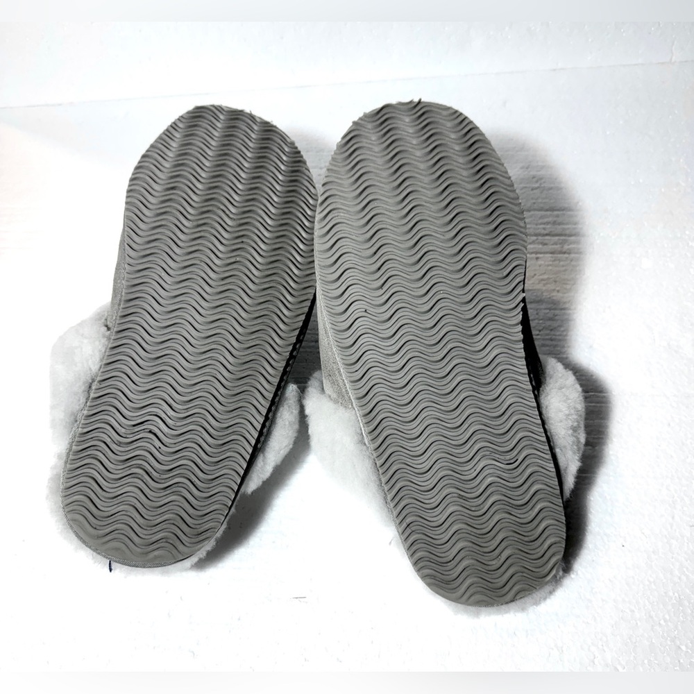 Quince Women's Cozy Grey Shearling Slippers - Picture 13 of 17